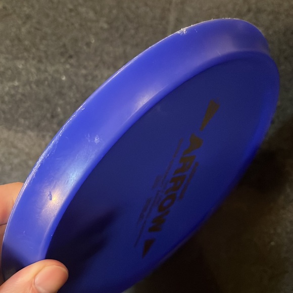 Aerobie Arrow, golf disc ultra, straight approach, and putter - Picture 4 of 4